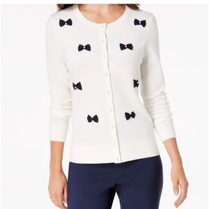 Charter Club Woman’s Cardigan Bows and Pearls Cream Medium NWT